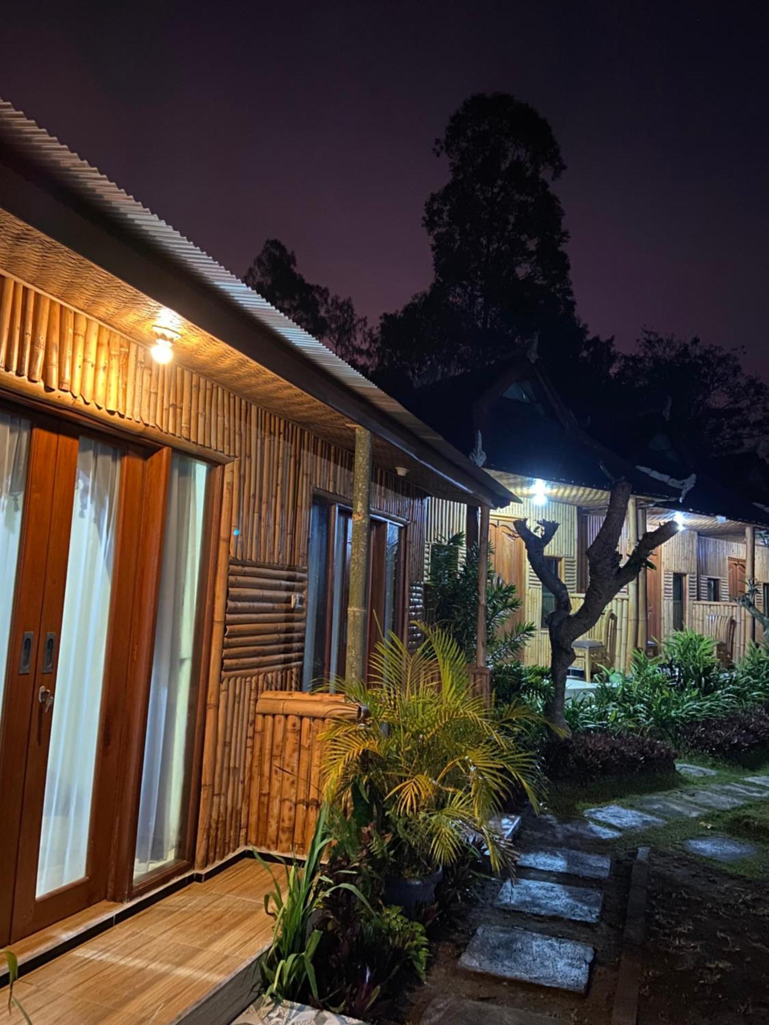 D'Yoga Bamboo House Hotel Kintamani Екстериор снимка